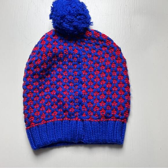 Old Navy Cozy Blue and Red Pom-Pom Cold Weather Winter Beanie - Picture 1 of 7